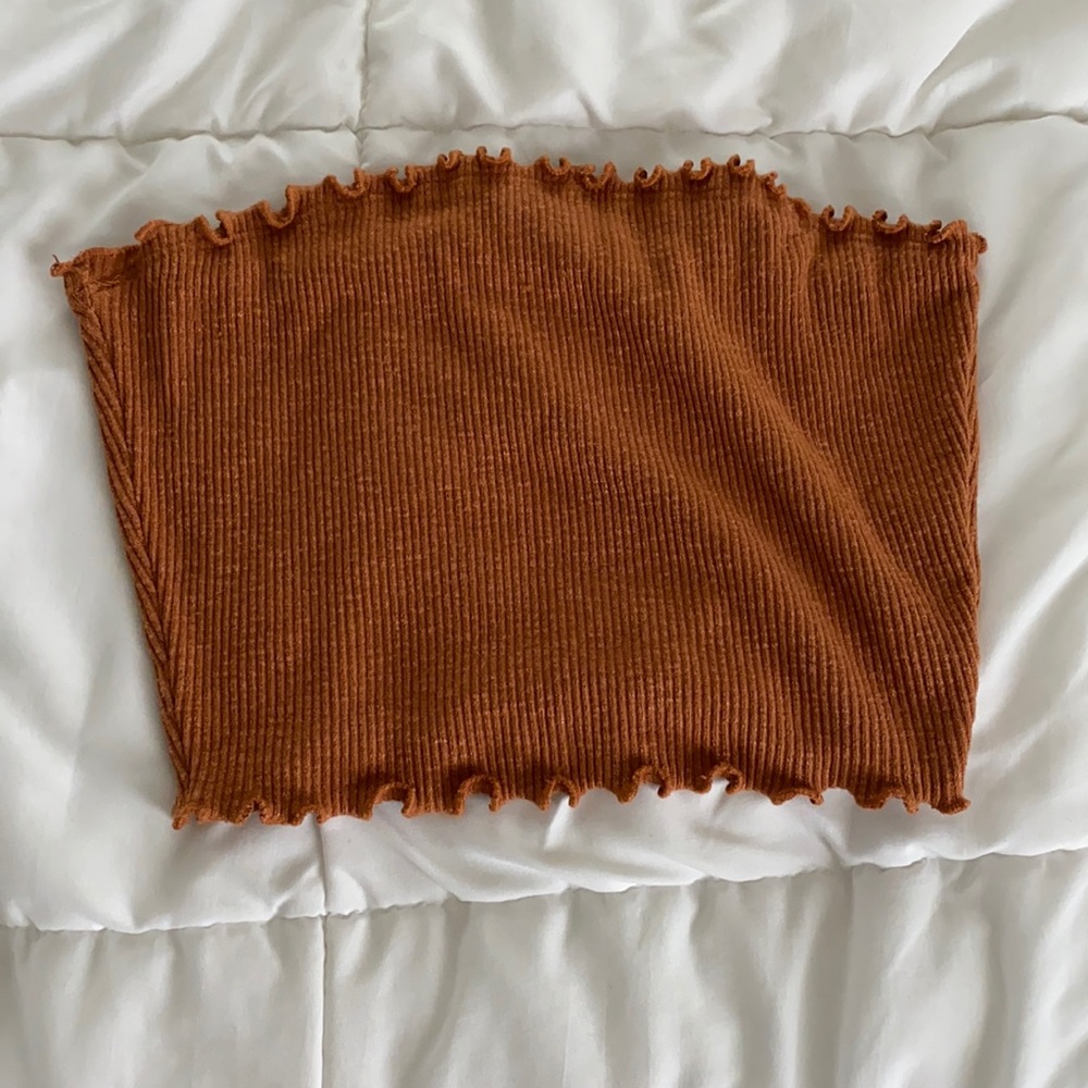 Tilly’s Rib-Knit Amber Tube Top